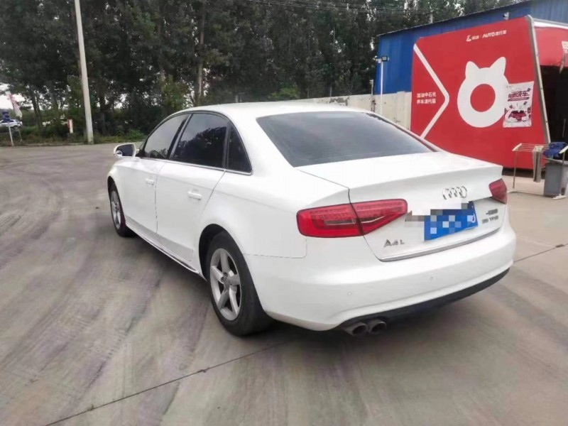 天津15年奧迪A4L8