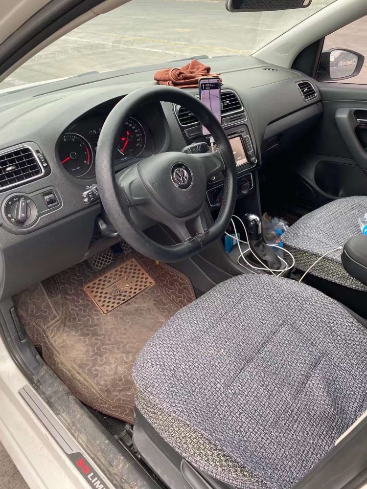 青岛14年大众polo2