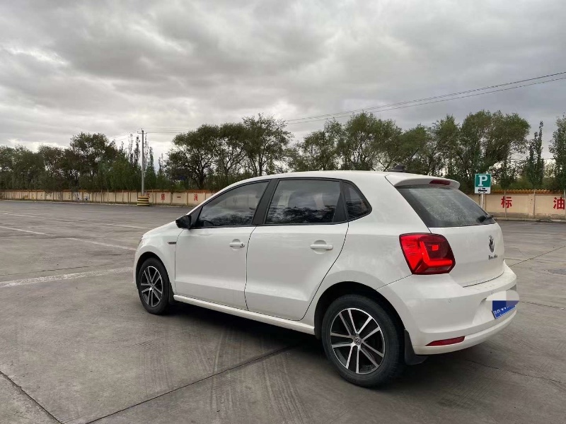 青岛14年大众polo6