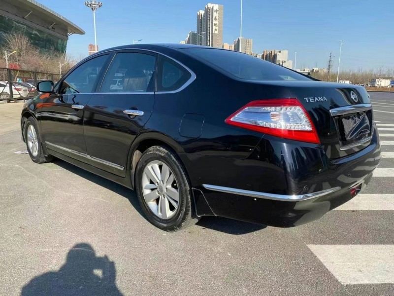 沈陽13年日產天籟5