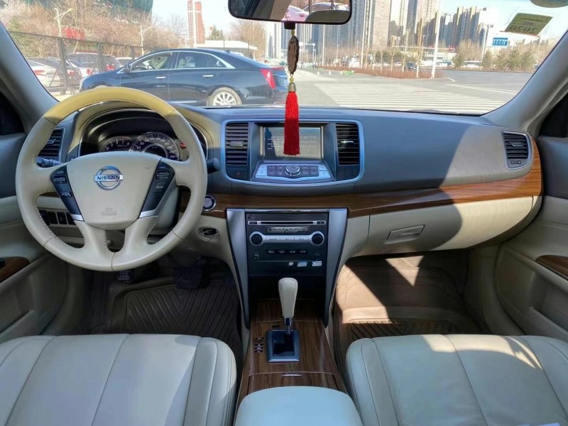 沈陽13年日產天籟9