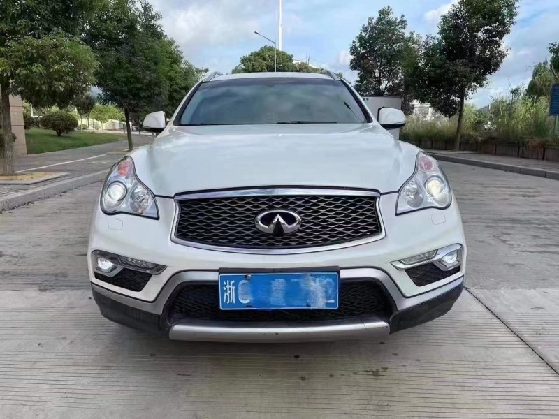 嘉興16年英菲尼迪QX501