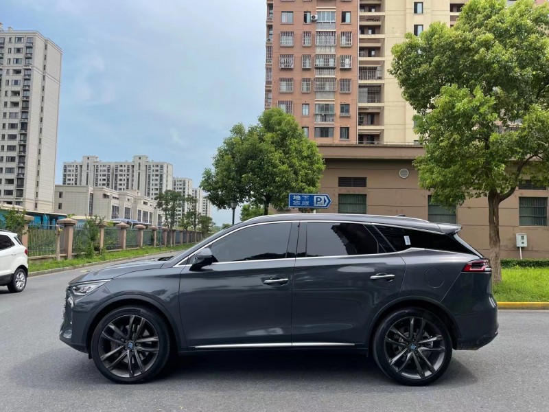 上海19年比亞迪唐6