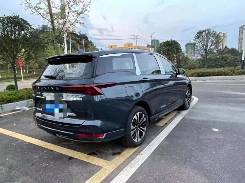 恩施21年五菱汽車凱捷8