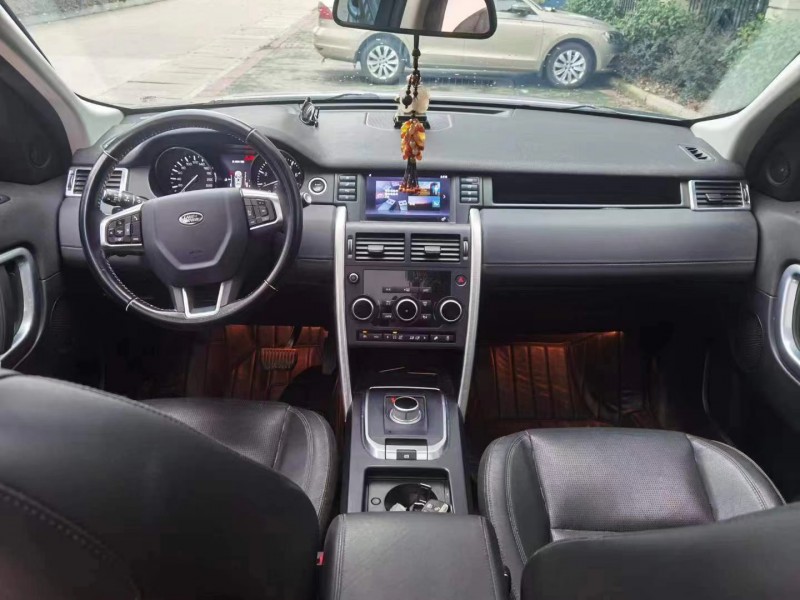 武汉16年路虎发现神行5