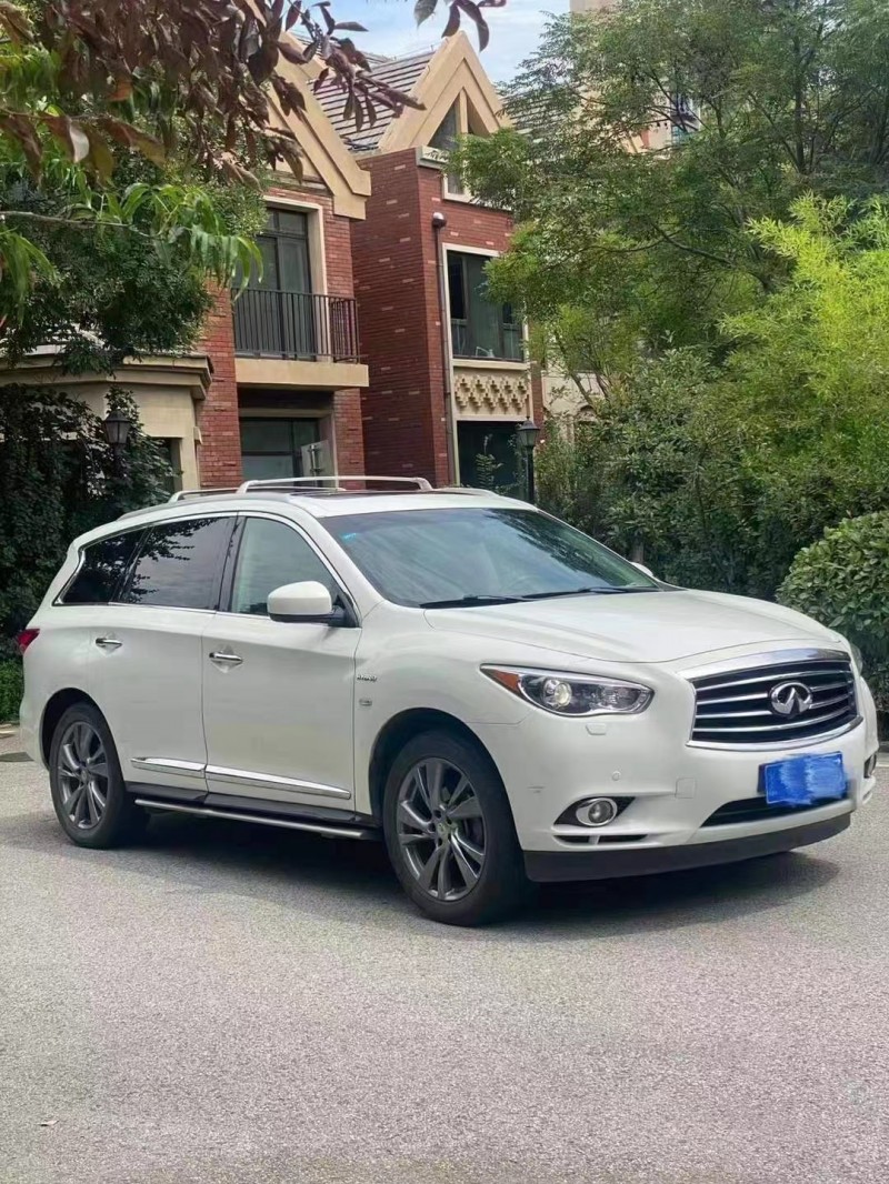 東營15年英菲尼迪QX602