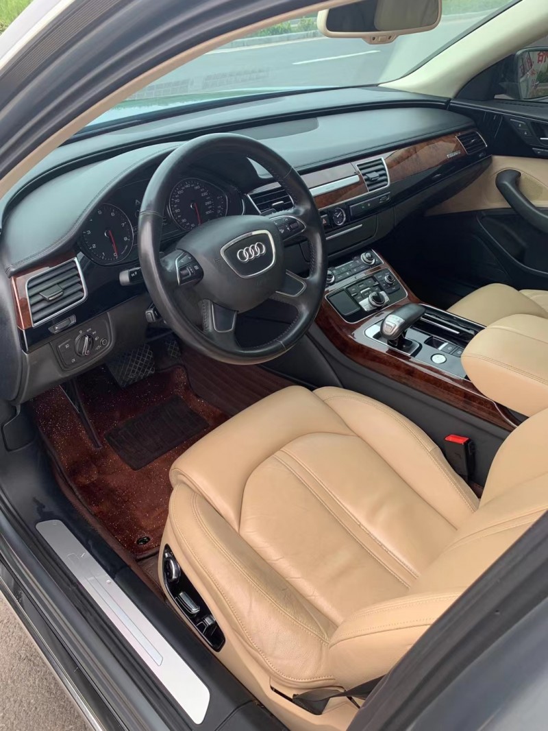 徐州12年奥迪A8L8