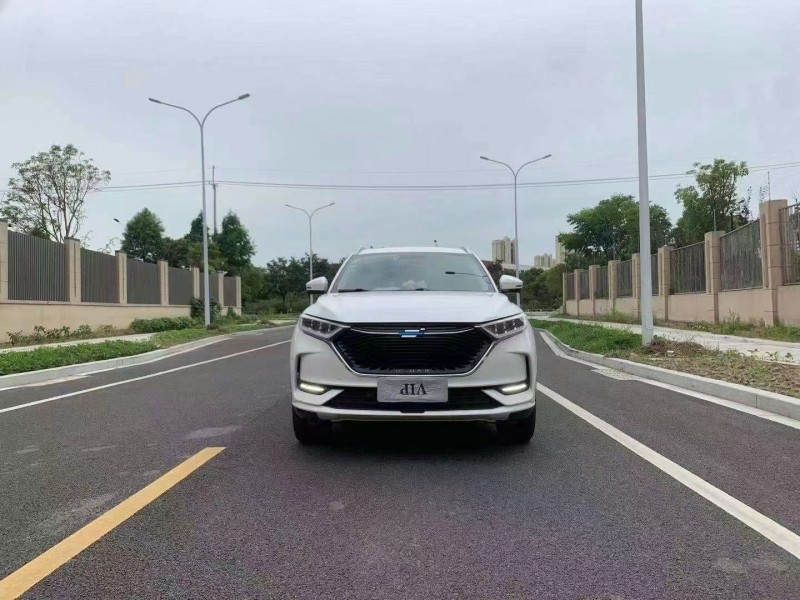 蘇州20年長安汽車歐尚1