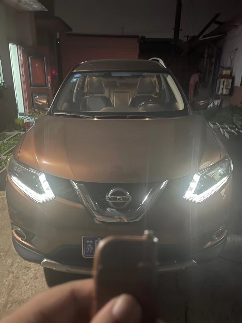 呂梁14年日產奇駿1