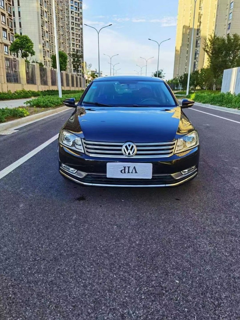 蘇州12年大眾邁騰1