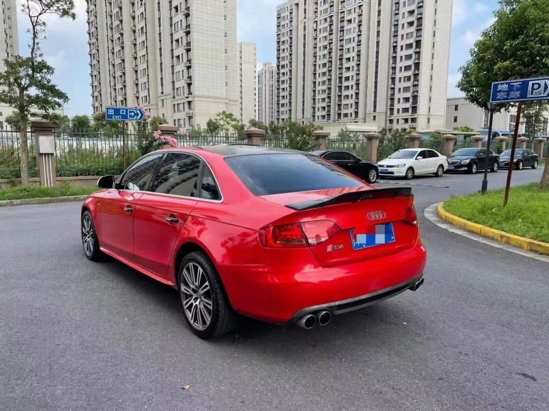 上海10年奧迪A4L8