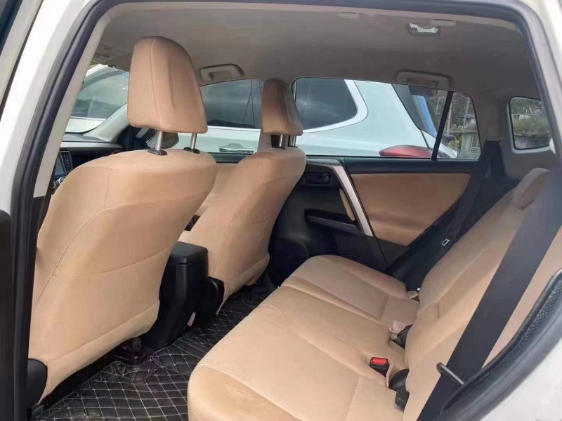 貴陽16年豐田RAV4榮放4