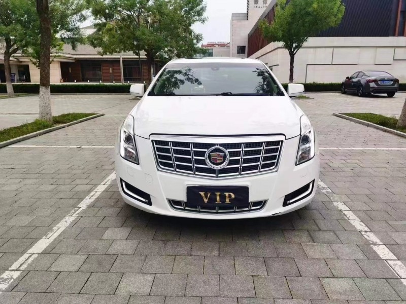 青岛13年凯迪拉克XTS1