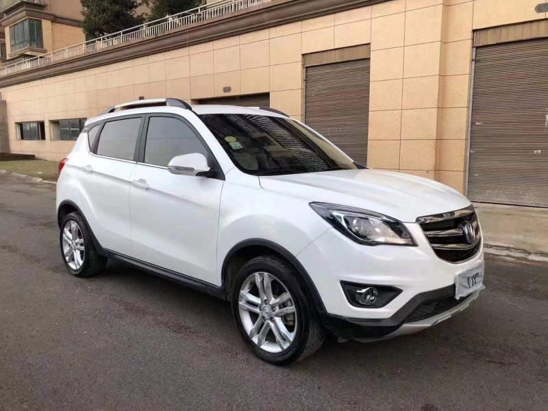 成都19年长安汽车CS353