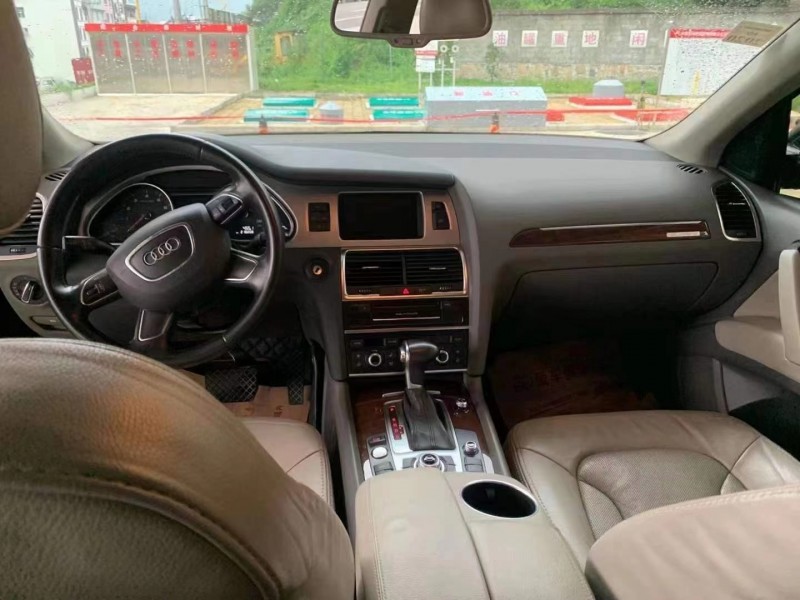 十堰12年奧迪Q75