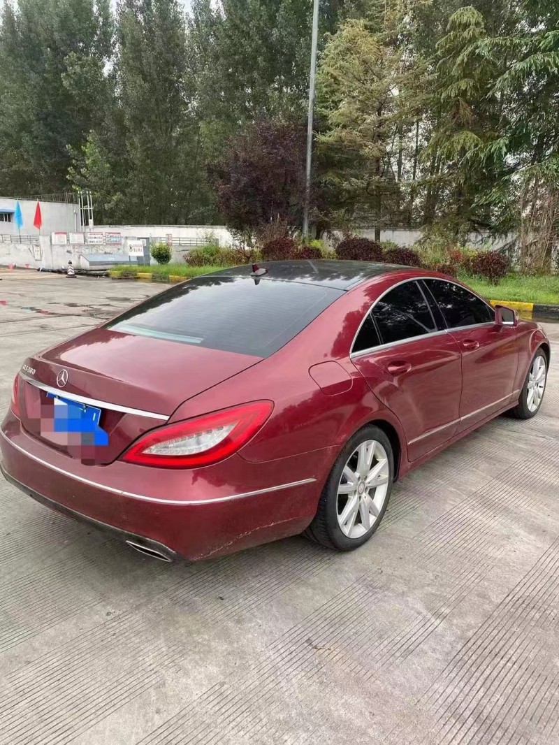 济宁12年奔驰CLS7