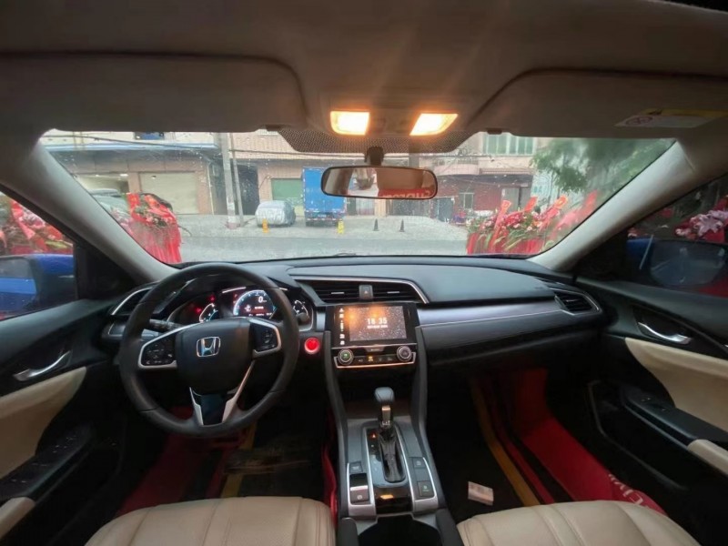 广州18年本田思域5