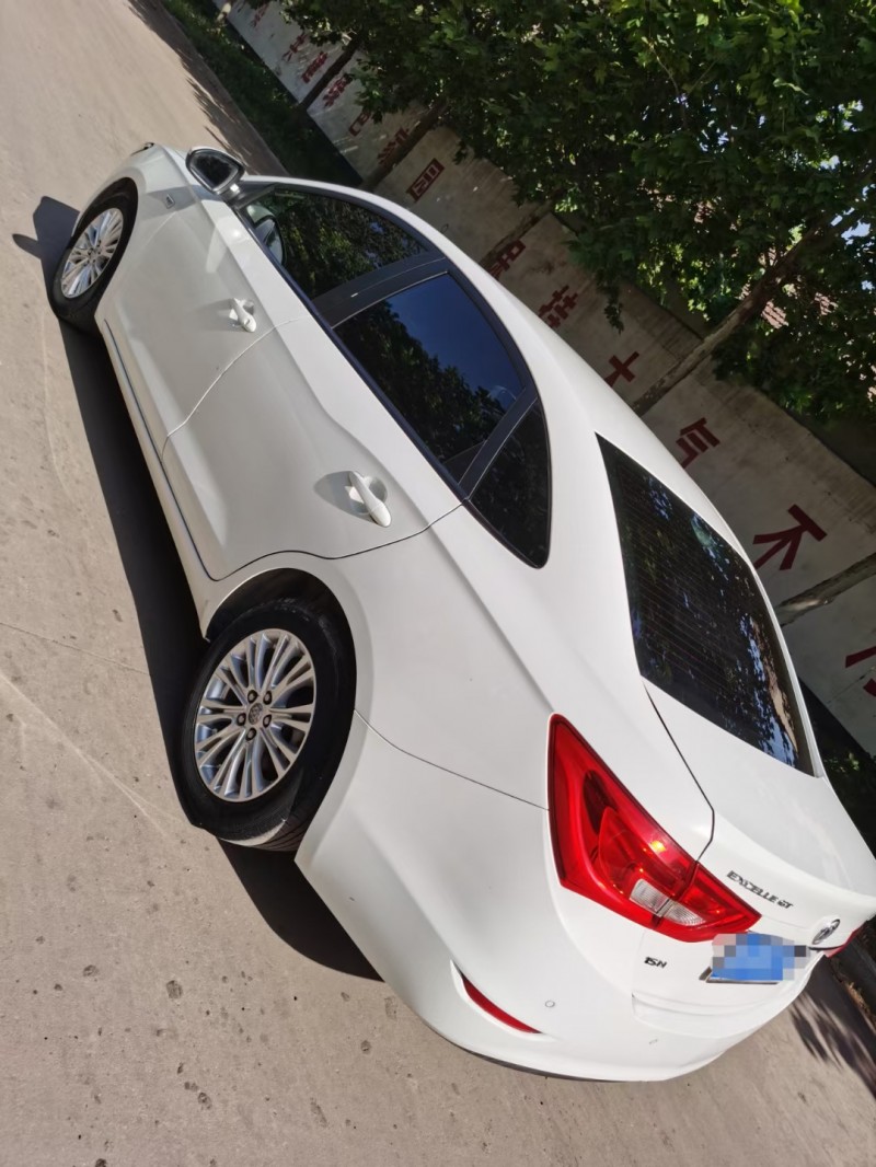 枣庄17年别克英朗9