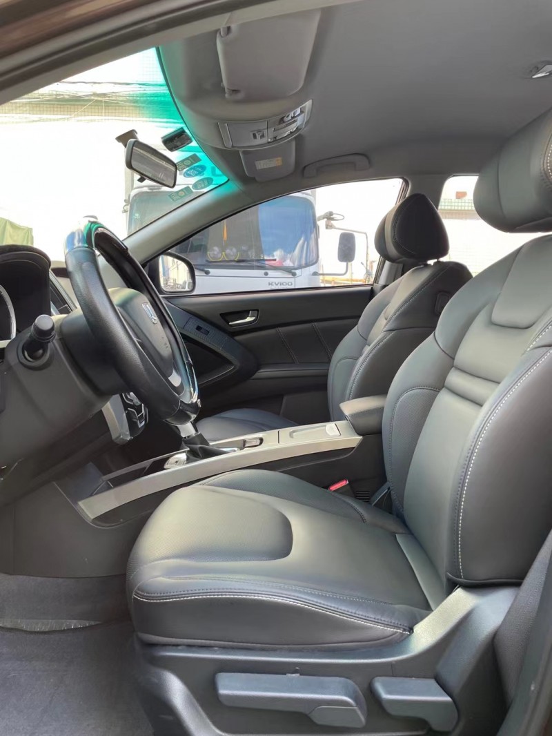 中山17年納智捷優6 SUV9