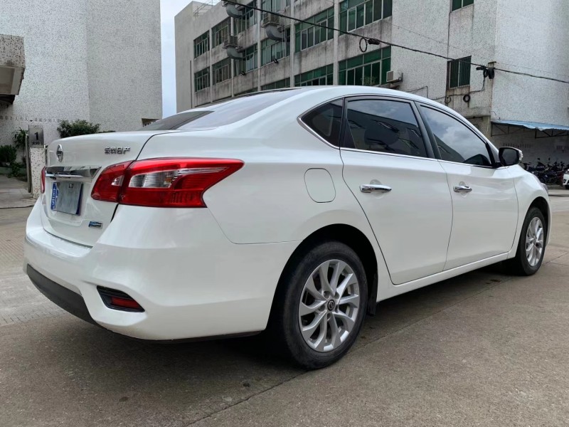 中山18年日產軒逸5