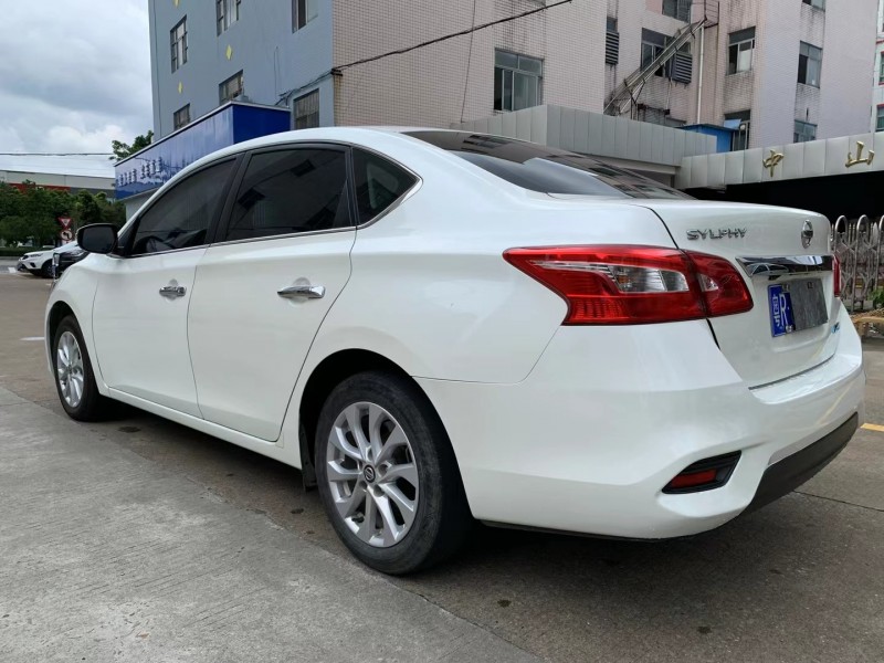 中山18年日產軒逸6