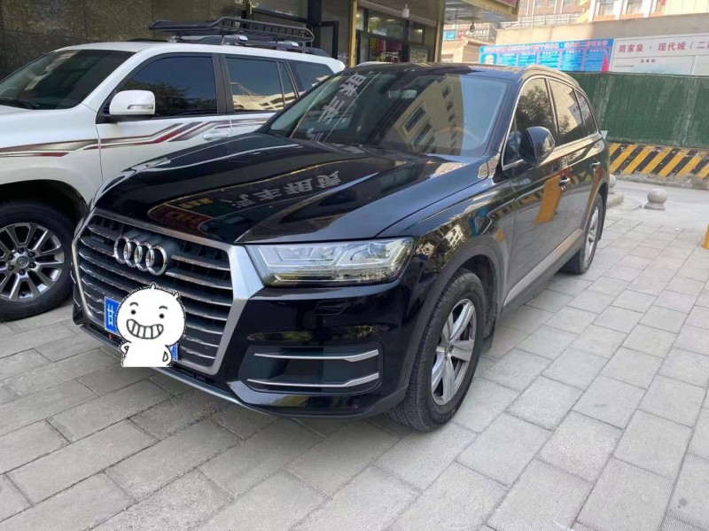 西寧16年奧迪Q75