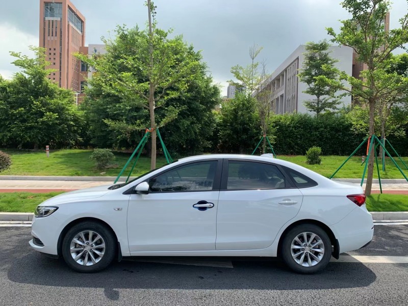 广州18年别克英朗7