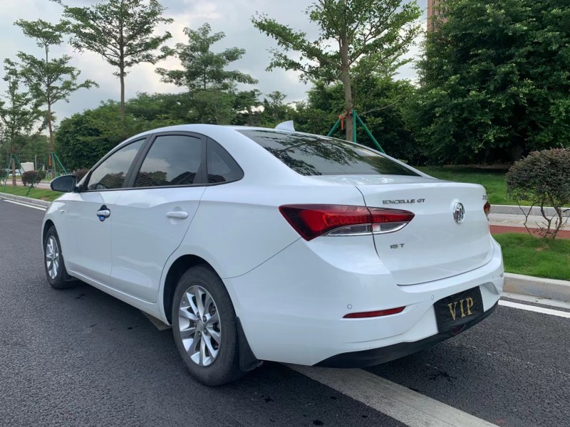 广州18年别克英朗5