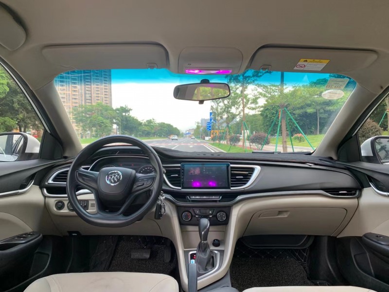 广州18年别克英朗1