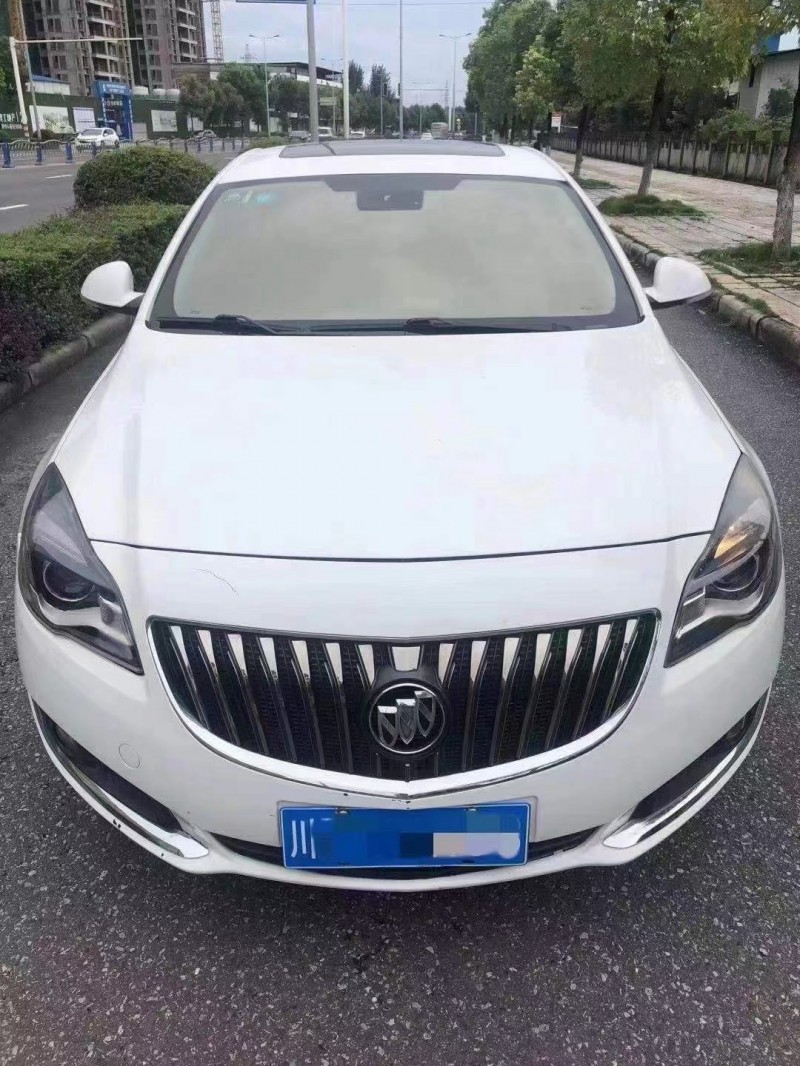 成都16年别克君威1