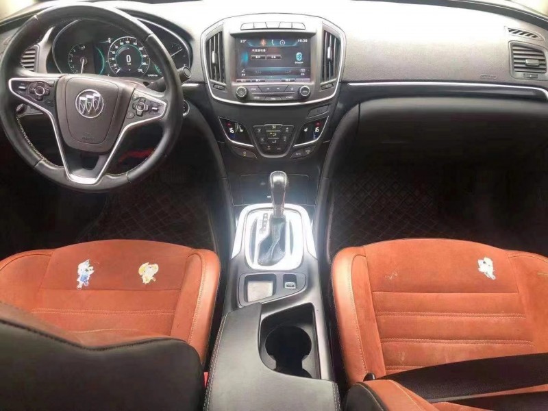 成都16年别克君威4