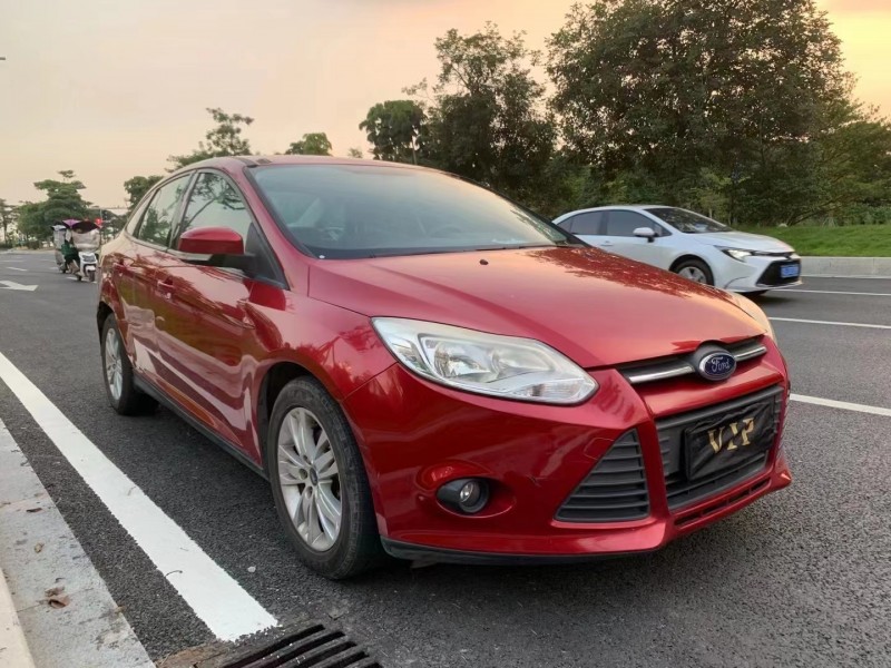 广州14年福特福克斯8