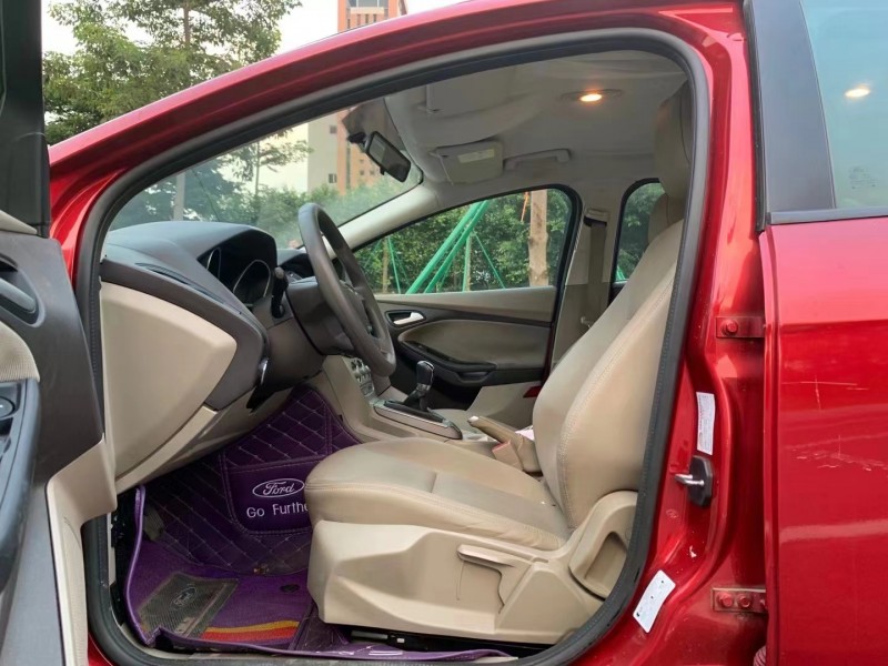 广州14年福特福克斯4