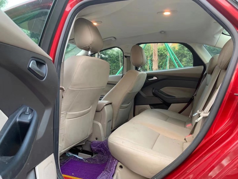 广州14年福特福克斯2