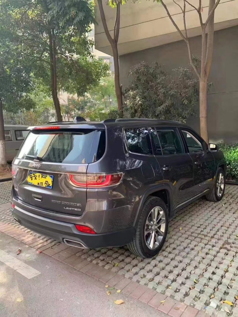 宜昌19年Jeep指揮官8