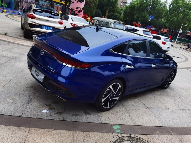 武汉19年现代菲斯塔8