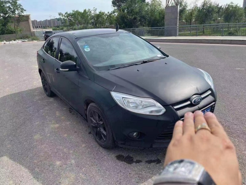 济宁15年福特福克斯2