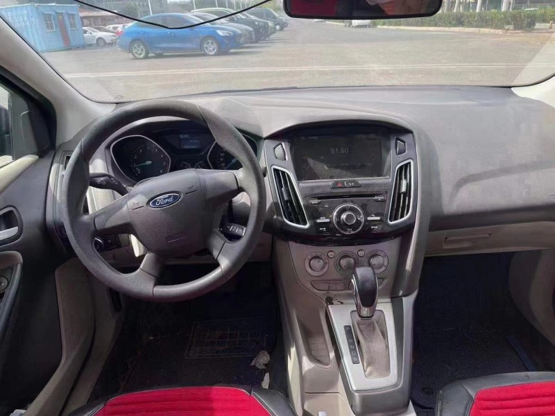 济宁15年福特福克斯4