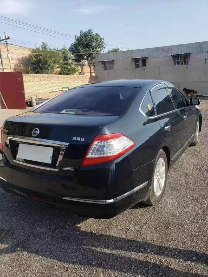 西安12年日產天籟4