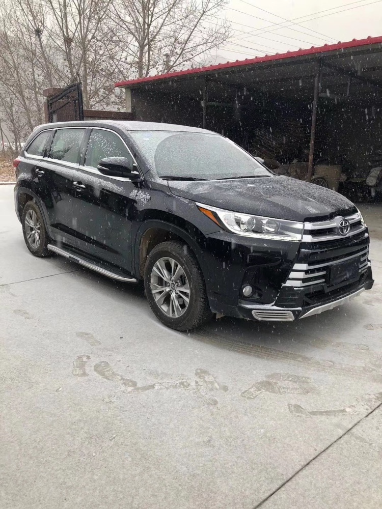 青岛19年丰田汉兰达7