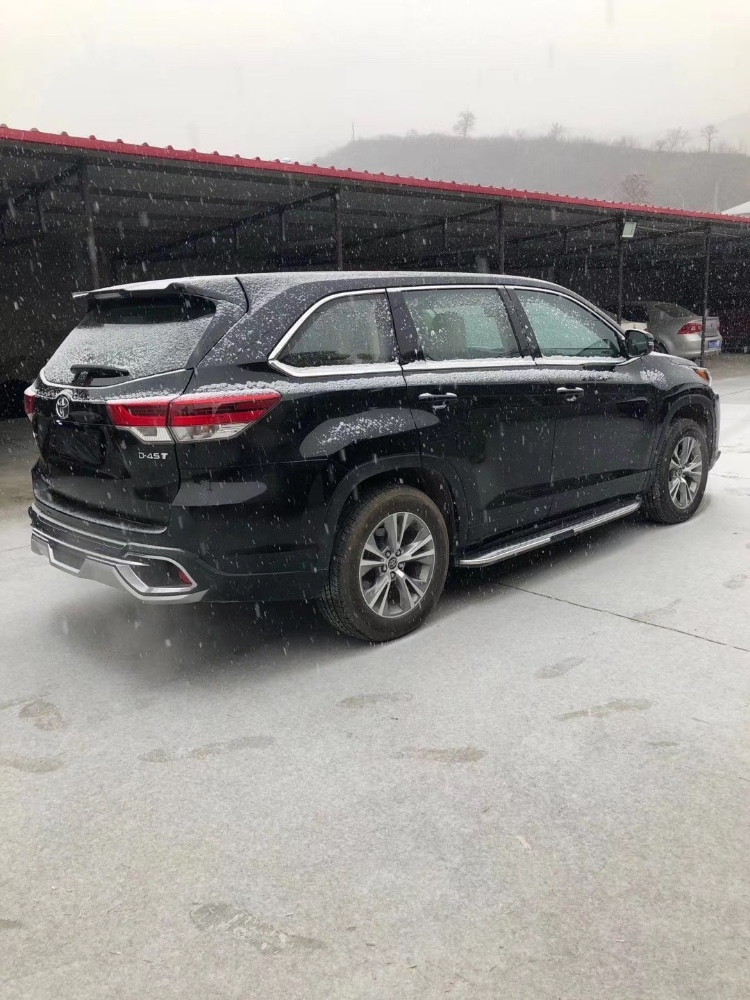 青岛19年丰田汉兰达4