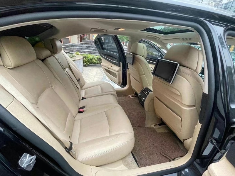 佛山13年宝马7系5