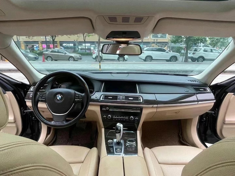 佛山13年宝马7系2