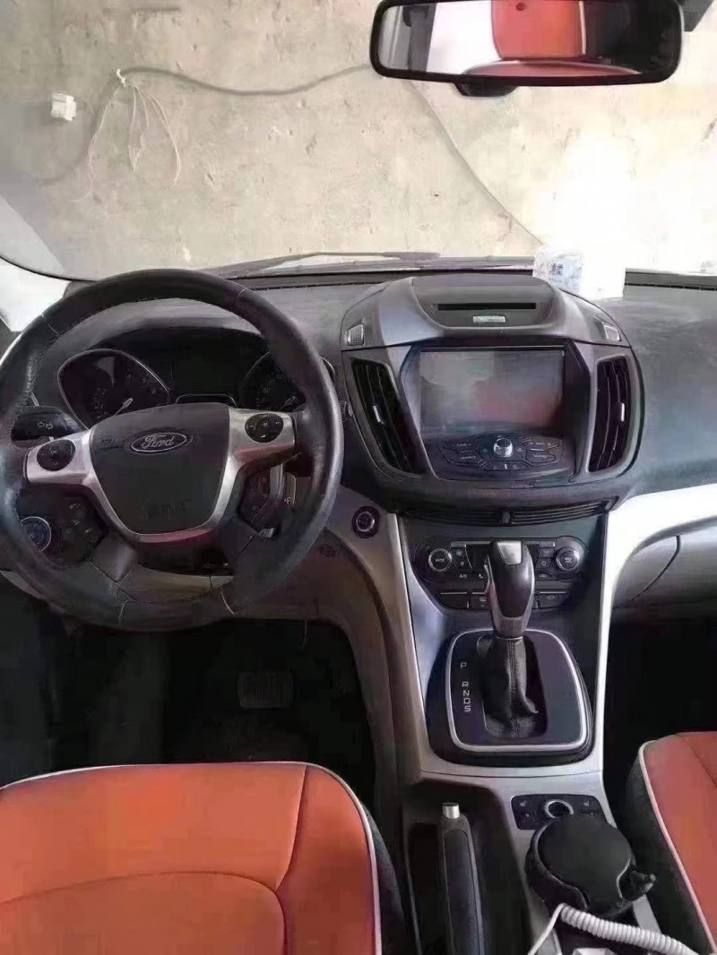 温州14年福特翼虎3
