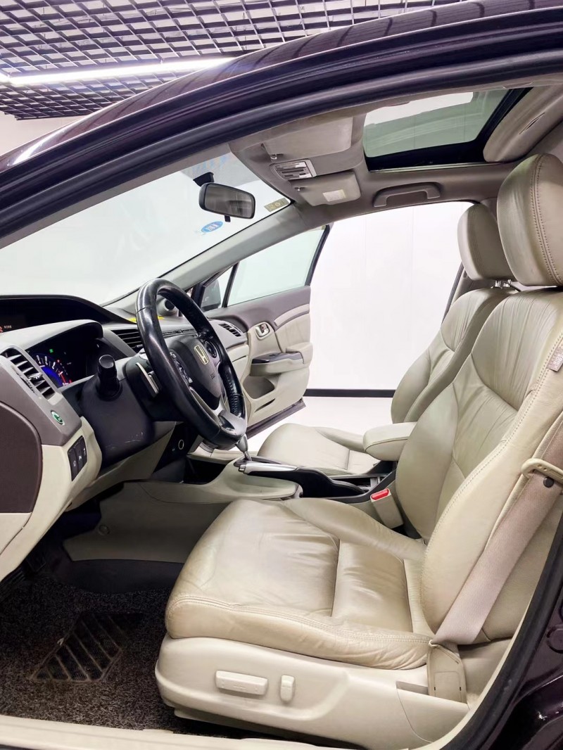 保定13年本田思域4