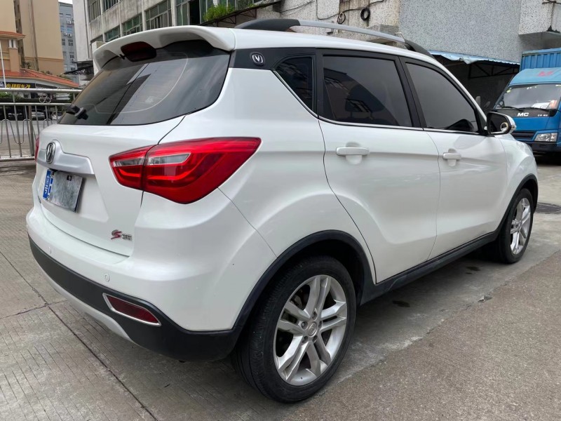 中山19年長安汽車CS355