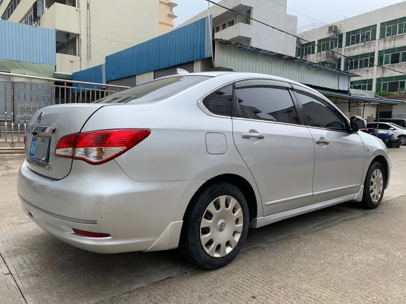 中山14年日產軒逸5