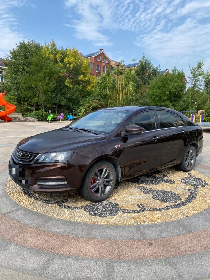 青岛17年吉利帝豪2