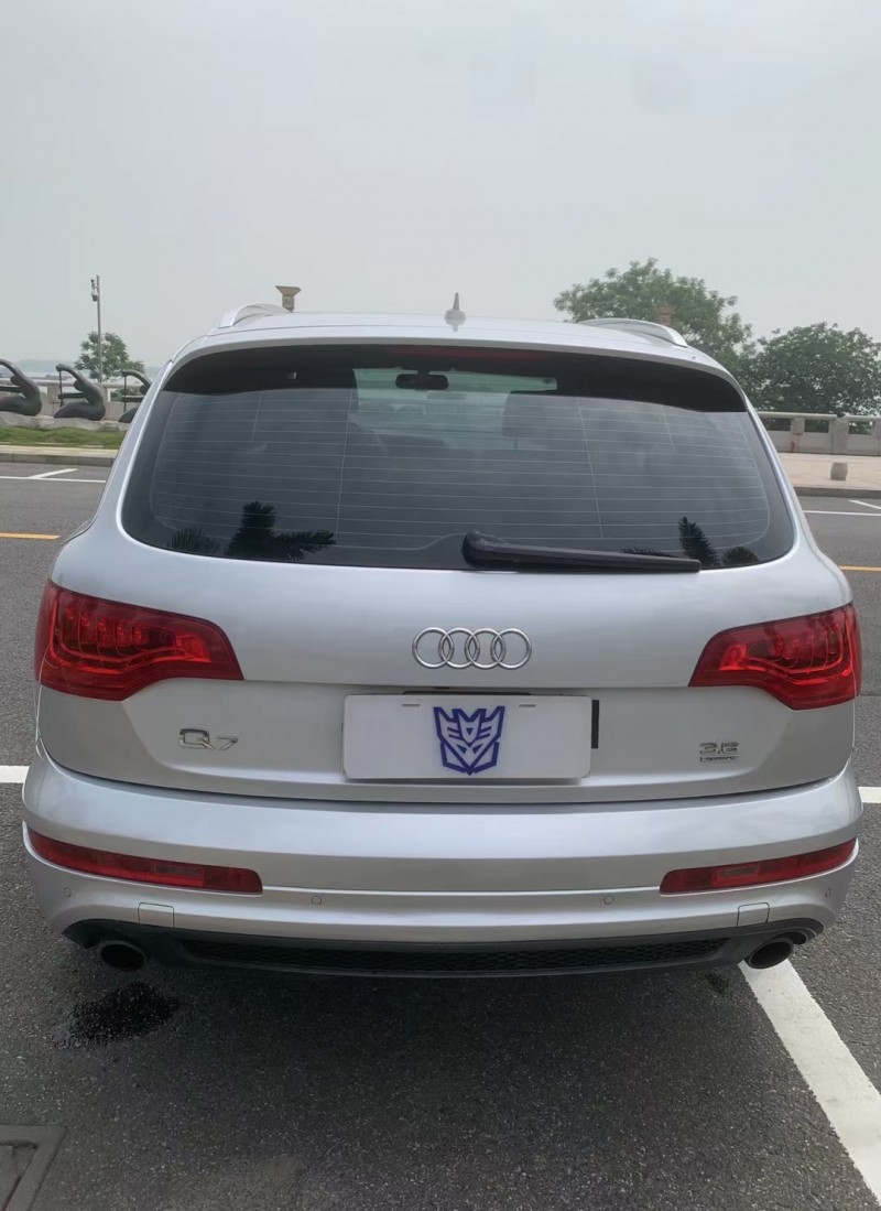 广州10年奥迪Q74