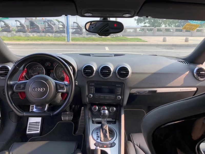 佛山12年奥迪TTS6